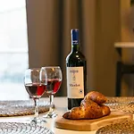 Kosciuszki 83 Comfort Garage & Balcony Properunit Apartment