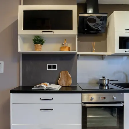 Kosciuszki 83 Comfort Garage & Balcony Properunit Апартаменты Вроцлав