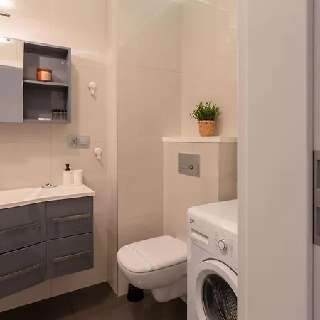 Kosciuszki 83 Comfort Garage & Balcony Properunit *